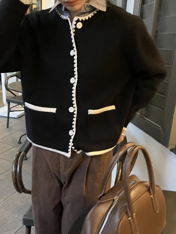 [ON LINE] 100% wool retro contrast color round neck all-match bag button sweater containing 100 wool 313