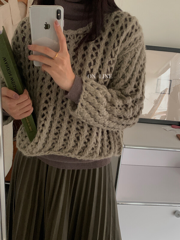 【ON LINE】Wool Crew Neck Hollow Knit Solid Color Sweater Content 20% Wool 2028