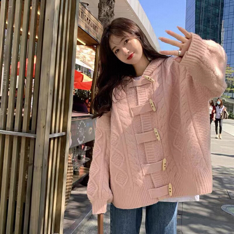 [Ou Zhengsha] Design Twist Horn Buckle Hooded Knit Cardigan 19561# JJ