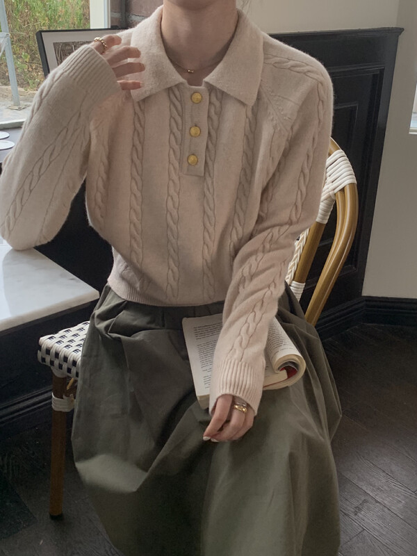[ON LINE] 100% wool light luxury retro Polo collar pullover twist gold button sweater with 100 wool PA535