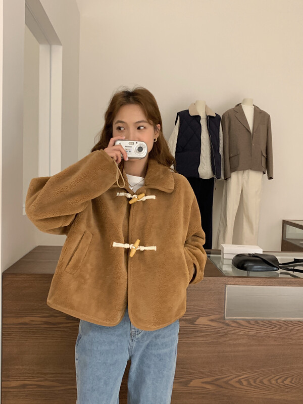 【LOVELY/SHMILY】Korean plush all-match lamb wool horn button jacket short coat S2396