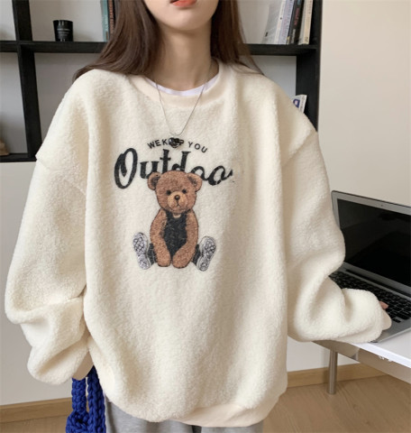 Plus velvet thick sweater women's  winter new Korean version loose imitation lamb plush age-reducing bear long-sleeved top