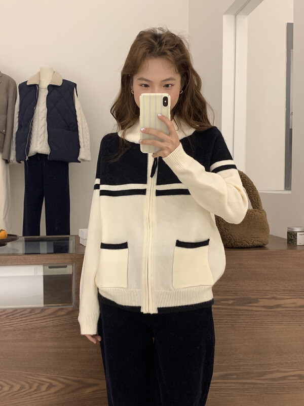【LOVELY/SHMILY】Korean Style Contrast Color Double Pocket Sweater Cardigan Sweater M0875