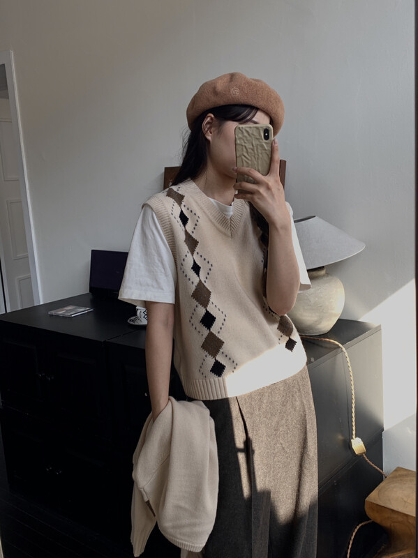 [ON LINE] 100% wool French retro contrast color stitching v-neck pullover vest with 100 wool PA599