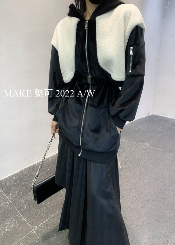 【MAKE】Premium silver fox velvet stitching fake two-piece hooded short coat (with belt) 8994# OZQ