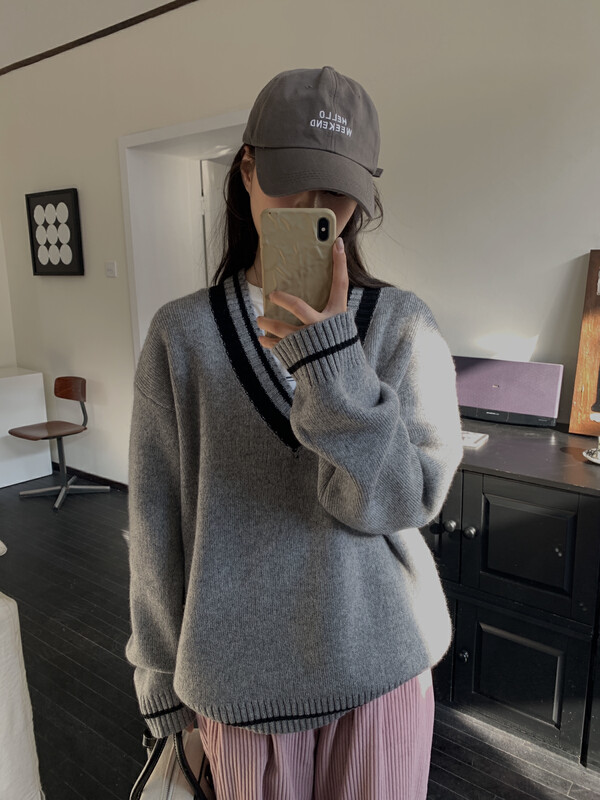 【ON LINE】Wool college style casual casual v contrast color stitching pullover sweater with 30 wool 33506