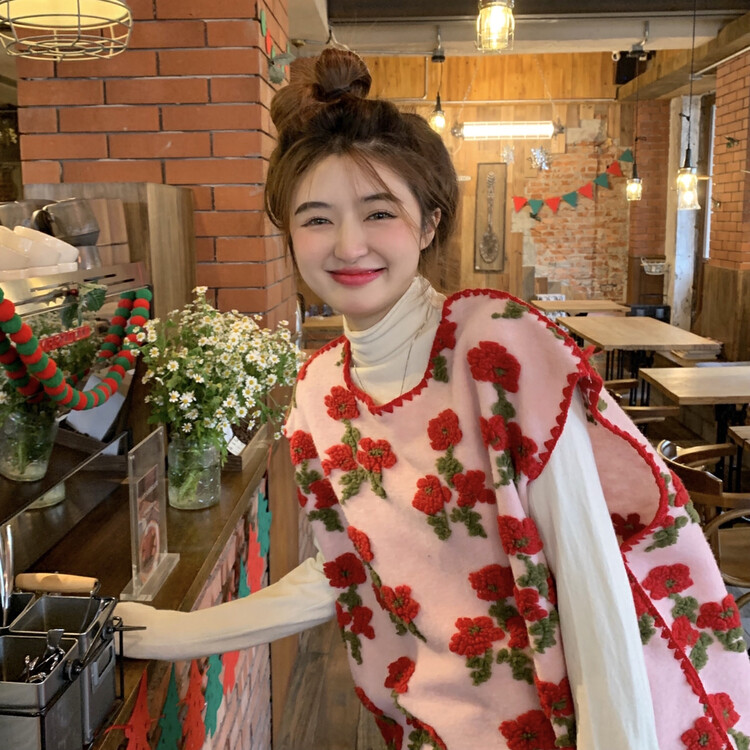[Timely rain] Hanfeng ins sweet heavy industry double-sided woolen three-dimensional flower loose age-reducing all-match vest Y2178# WPL
