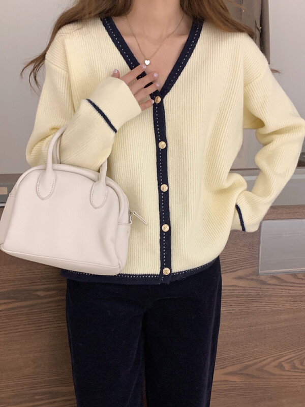 【LOVELY/SHMILY】French temperament all-match V-neck sweater sweater M0889