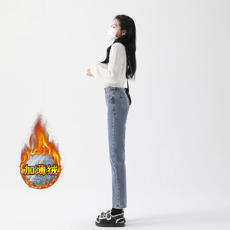 Real shot 2022 autumn and winter new style plus velvet loose fashion age-reducing jeans small straight pipe nine-point pants