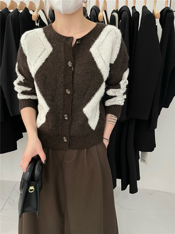 【LOVELY/SHMILY】Korean retro exquisite diamond grid sweater cardigan sweater HM0092
