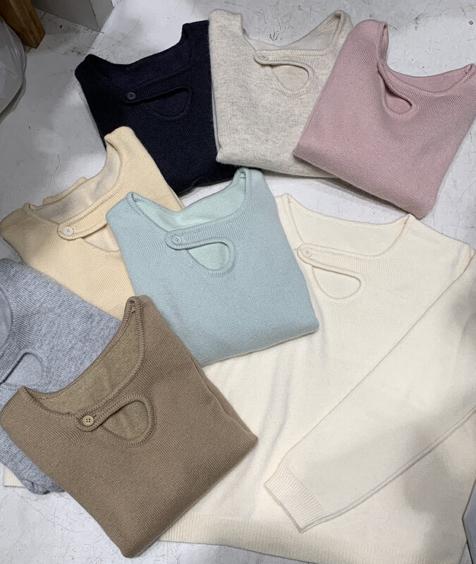 【LOVELY/SHMILY】Korean slanted button design pullover sweater M0918