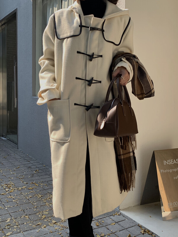 【ON LINE】Korean standard college style age-reducing hooded horn buckle long coat 7251