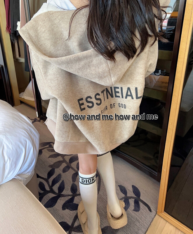 【 HOW AND ME Cheng Xi 】Commuter Simple Particle Plush Thickened Letter Print Jacket Short Jacket 5181# CQW