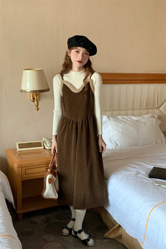 [Timely rain] Korean style ins retro plush V-neck corduroy suspender dress + suit 27859# WPL