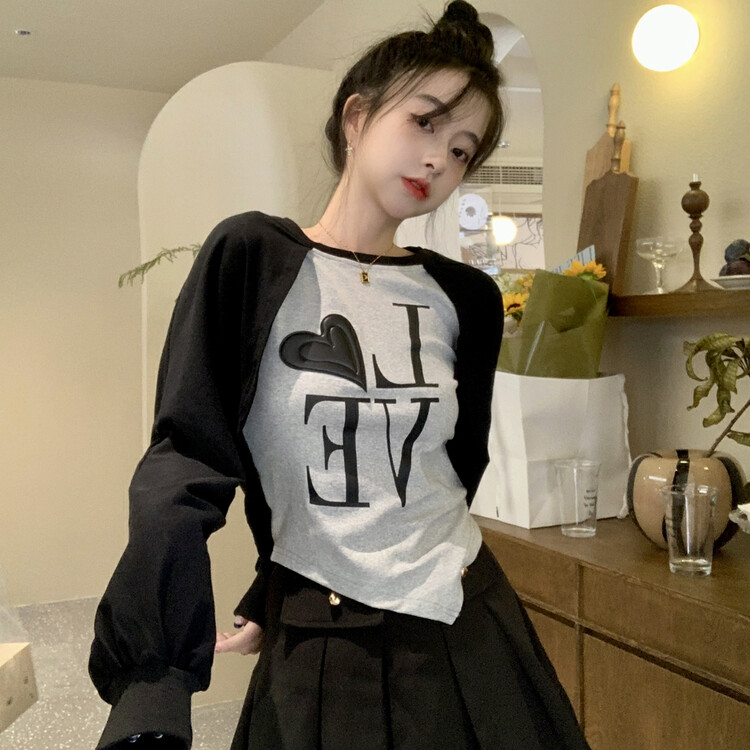 Original price 88.99! New in autumn! [MEET RAINBOW] color matching and thin fake two-piece sweater 06169# LSL