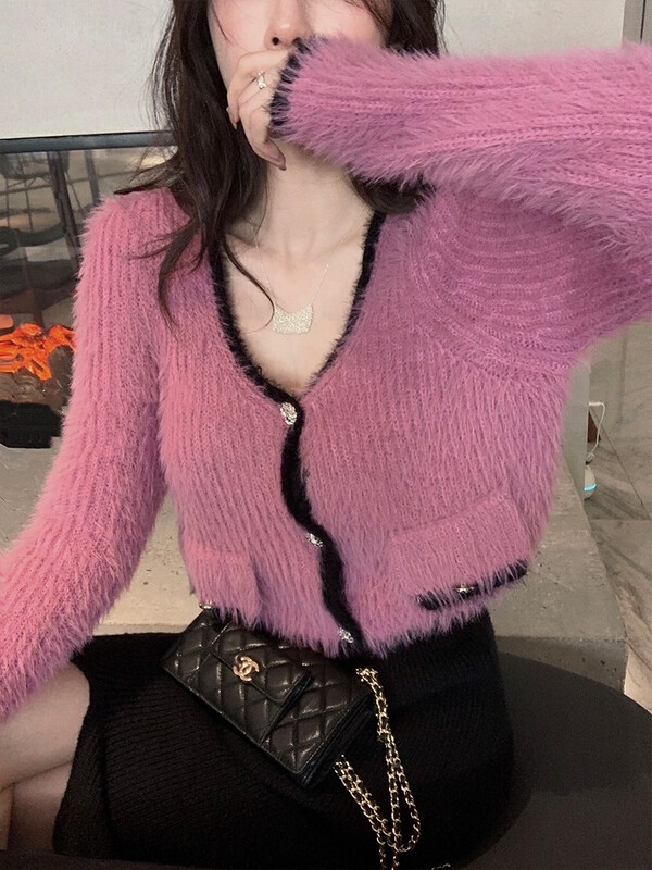 [Yi Kaoru] White v-neck imitation mink short single-breasted sweater temperament thin small fragrance knitted cardigan 0507# HYY