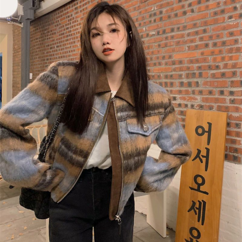 Xiaoxiangfeng woolen coat women's winter 2022 new thickened short imitation fur high-quality lapel long-sleeved jacket