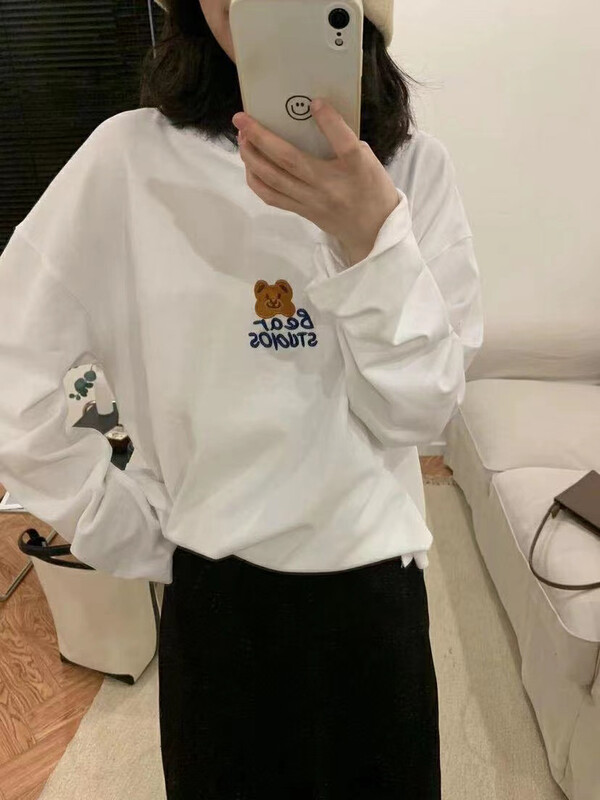 【SUSAN】Round Neck Bear Embroidery Long Sleeve T-Shirt 82130# LSW
