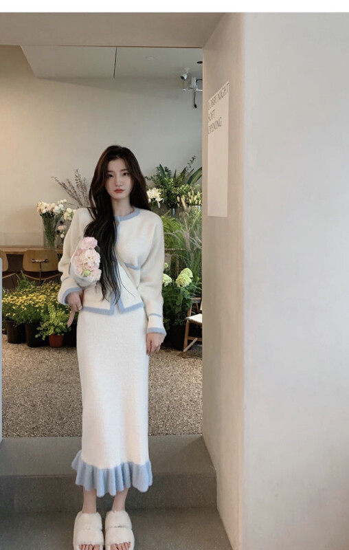 【L.L STUDIO】Gentle atmosphere and fragrance knitted cardigan + soft waxy furry fishtail skirt suit 78424# PCZ