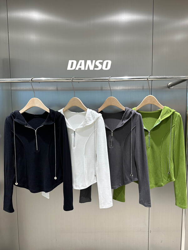 New in winter! [DS] hooded slim fit long-sleeved T-shirt 28610-1# JHY