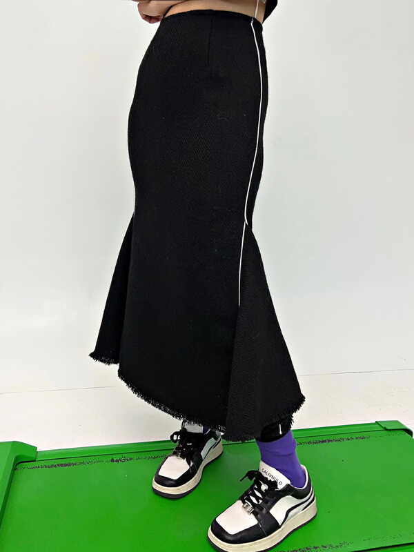【D.TWO D2】Wool fishtail slim skirt 2529106# ZXL