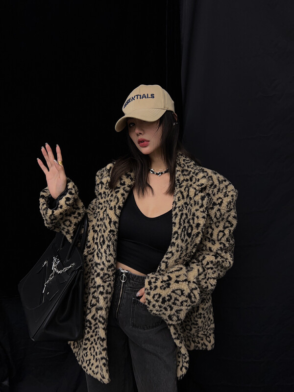 【D.TWO D2】Korean Fashion Leopard Print Short Jacket 2528129# ZXL