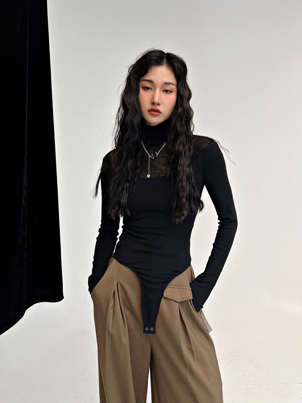 New in autumn!【D.TWO D2】High-neck European and American slim bottoming shirt 2321529# ZXL