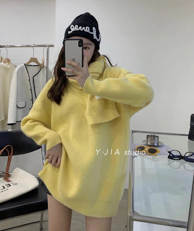 【Y.JIA Yijia】Casual age-reducing, lazy, casual, niche sweater (with scarf) 887