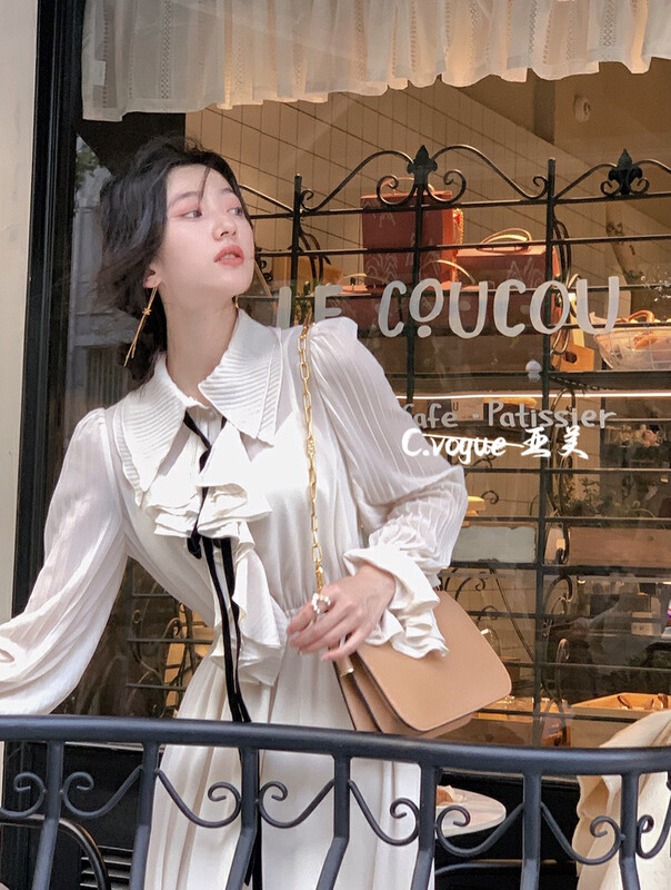 【C.VOGUE】French-style pleated lotus leaf luxury fleece dress (with tie) 3581# PCZ