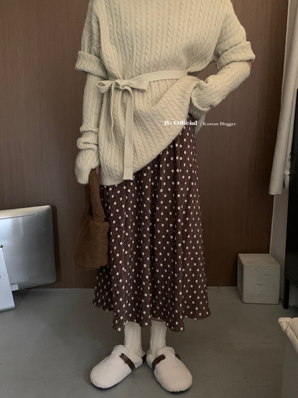 [B Plus] Korean version of fresh and simple all-match casual velvet polka dot skirt 22-8470-2