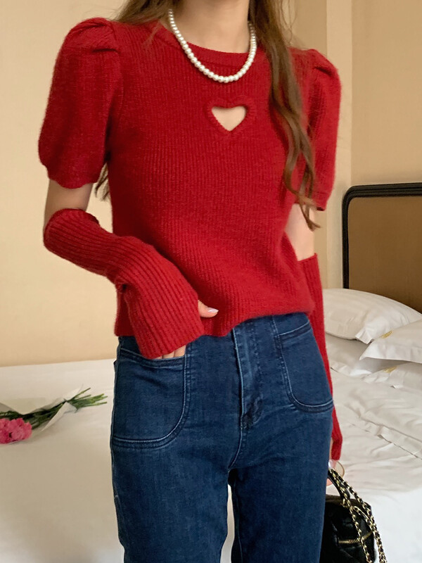 [Timely Rain] Korean style ins retro design heart-shaped sweater (with sleeves) M2789# WPL