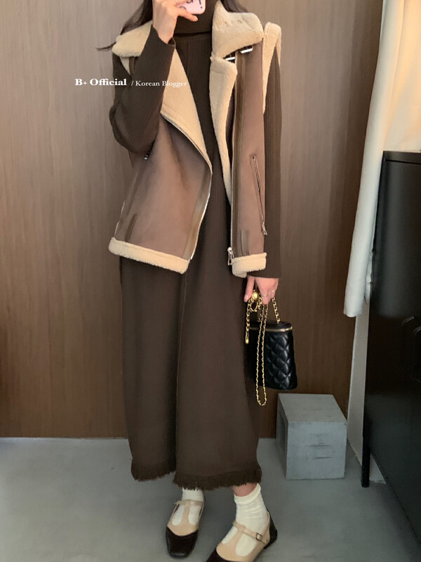 [B Plus] Korean version of fresh and simple tassel thickened knitted bottoming dress 22-8524-2