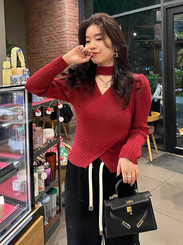 【Y.JIA】Simple and versatile v-neck hanging neck hollow lazy sweater YS1-931