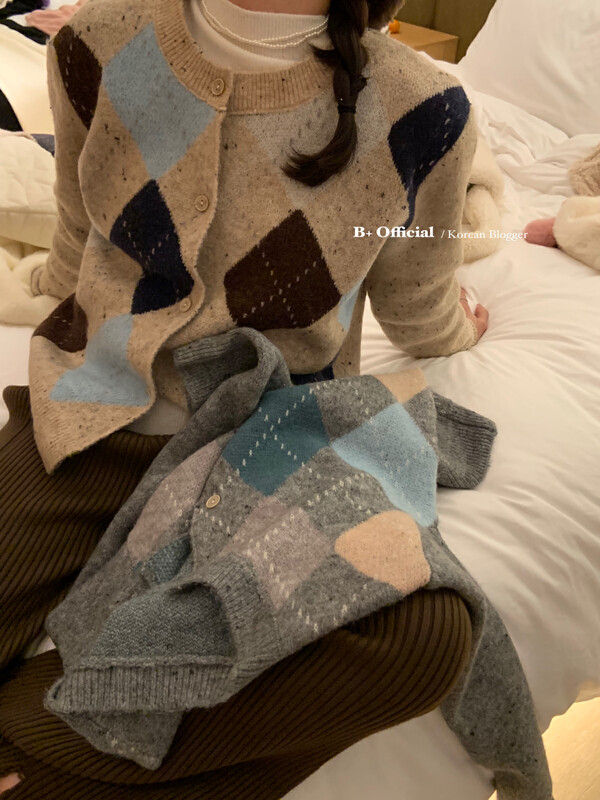 [B Plus] The same Korean style sesame fabric Lingge thick sweater 22-8639-2
