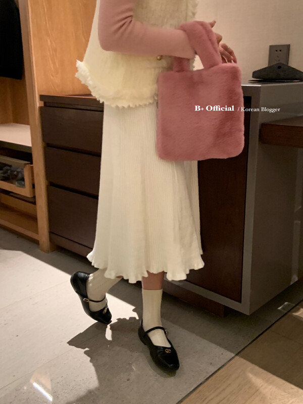 [B Plus] Korean style warm winter simple all-match dark wave pattern thick knitted skirt 22-8626-2
