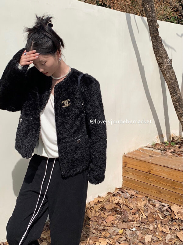 【DT CLASSIC】Loose solid color simple all-match comfortable warm fur integrated short jacket D5173# JHY