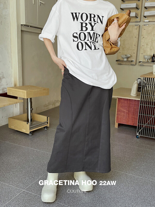 [GRACETINA HOO] Minority letter printing silhouette short-sleeved T-shirt autumn and winter thickened brushed must-have all-match T6166
