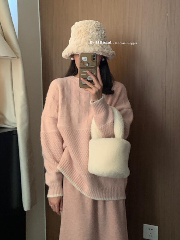 [B Plus] The same warm winter skin-friendly and gentle twist thick sweater of the Korean generation 22-8340-2