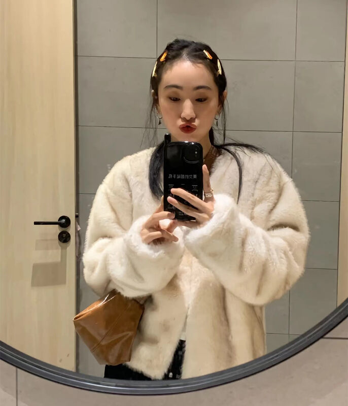 【IN.CHOOSE U】Textured furry and comfortable short coat 65057# CQW