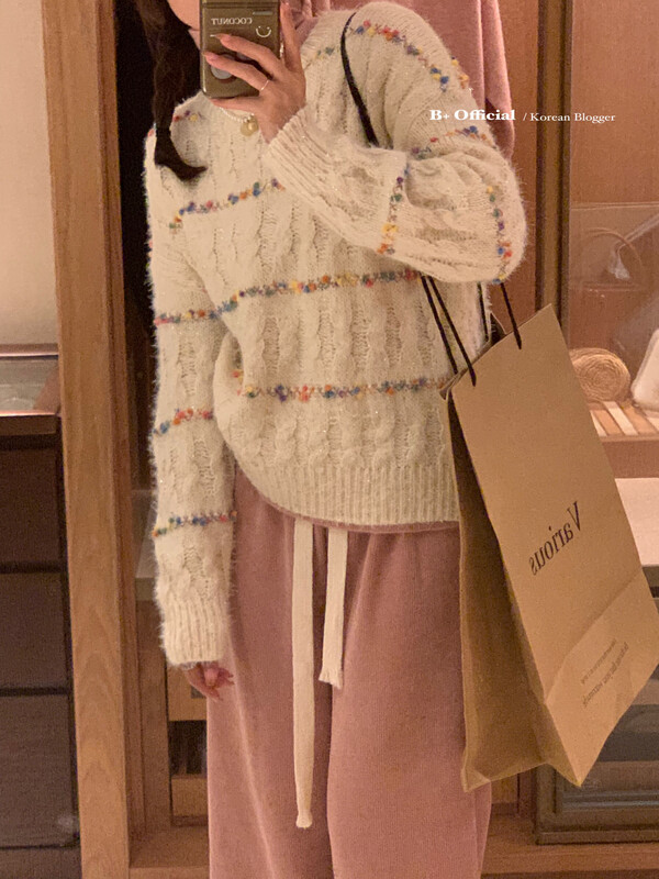 [B Plus] Korean version of warm winter skin-friendly special small ball soft waxy sweater 22-8570-2