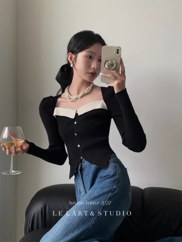 Korean style ins style wear with niche design bottoming knitted sweater women's autumn and winter foreign style high-end sense super good-looking top