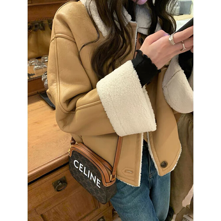 [BY] Autumn and winter retro lamb wool lapel fur integrated women's new loose lapel short coat 4095# HJY