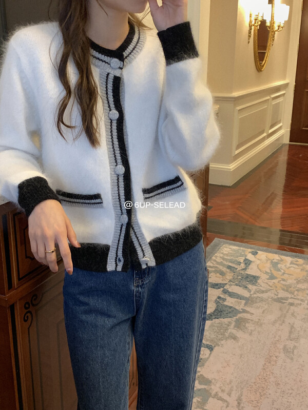 【6-UP】Korean style contrasting color small fragrance warm sweater (50% rabbit fur) 69285# CQW