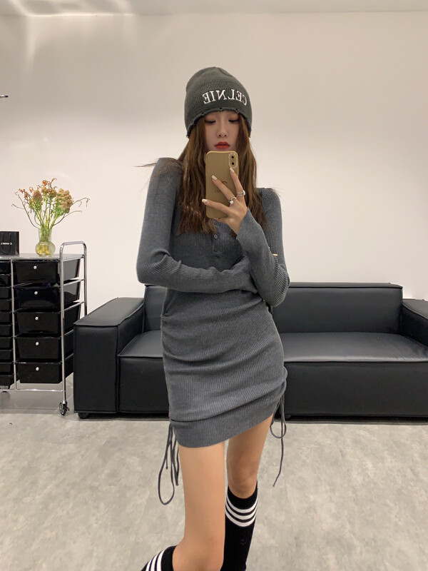 【VANESSA】Pit strip sweater material drawstring slimming one-breasted button-up dress 8520# OZQ