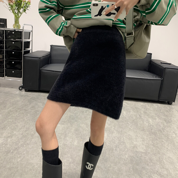 [VANESSA] furry design oblique side solid color skirt 8356# OZQ