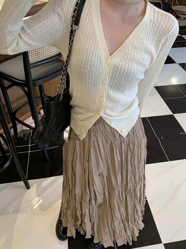 Original price 54.14! 【WGWE】Thin V-neck twist long-sleeved women's waist short long-sleeved T-shirt 2953# FHX