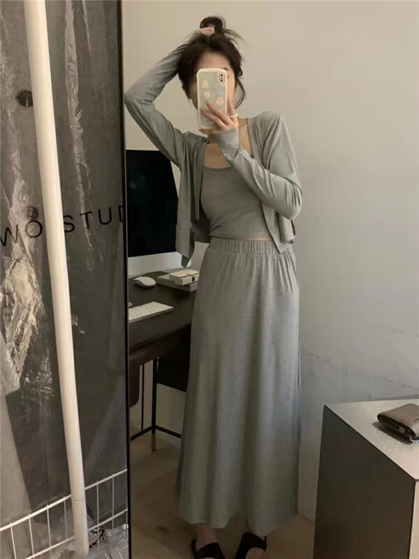 New in early autumn! [WGWE] Simple knitted cardigan + camisole + all-match skirt three-piece suit 2409# FHX