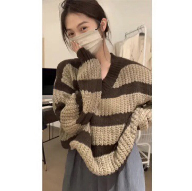 New autumn style! 【WGWE】Korean v-neck color matching soft waxy warm sweater 2714# FHX