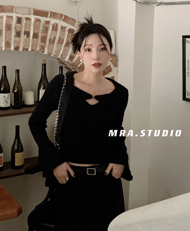 【MRA】Korean style bowknot slim short sweater KU215-1