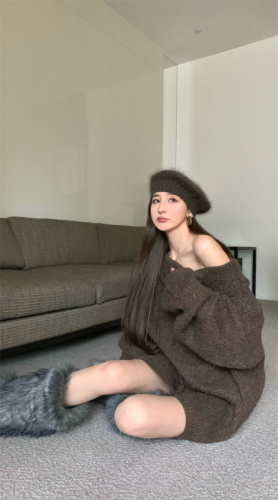 Real shot, net price, Korean style, loose, lazy, one-neck mid-length sweater